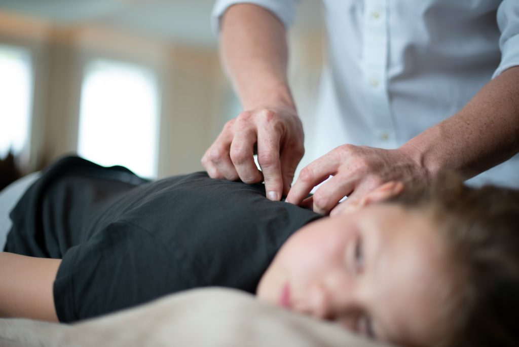 Ostéopathes ostéo Areuse neuchâtel Boudry Littoral Theler Haller Fiechter Clinique du coureur course à pied trail blessure sportive hypnose nouveau-nés enfant adolescent adulte sportif sportives artistes
lombalgie lumbago cervicalgie torticoli douleur musculosquelettique musculaire entorse douleur articulaire troubles fonctionnels fatigue troubles du sommeil céphalées migraines stress ATM troubles machoires
