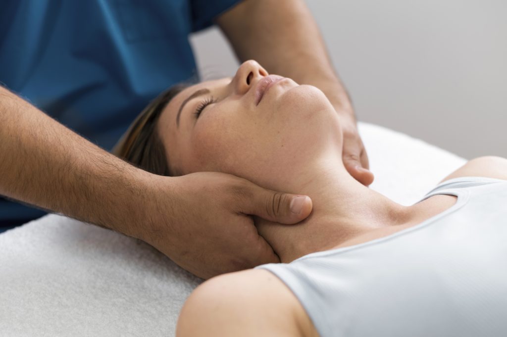 Ostéopathes ostéo Areuse neuchâtel Boudry Littoral Theler Haller Fiechter Clinique du coureur course à pied trail blessure sportive hypnose nouveau-nés enfant adolescent adulte sportif sportives artistes
lombalgie lumbago cervicalgie torticoli douleur musculosquelettique musculaire entorse douleur articulaire troubles fonctionnels fatigue troubles du sommeil céphalées migraines stress ATM troubles machoires